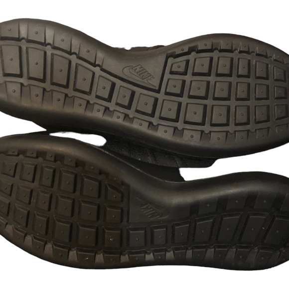 Womens Nike Roshe Two High Winter Sneakerboot - Picture 4 of 13